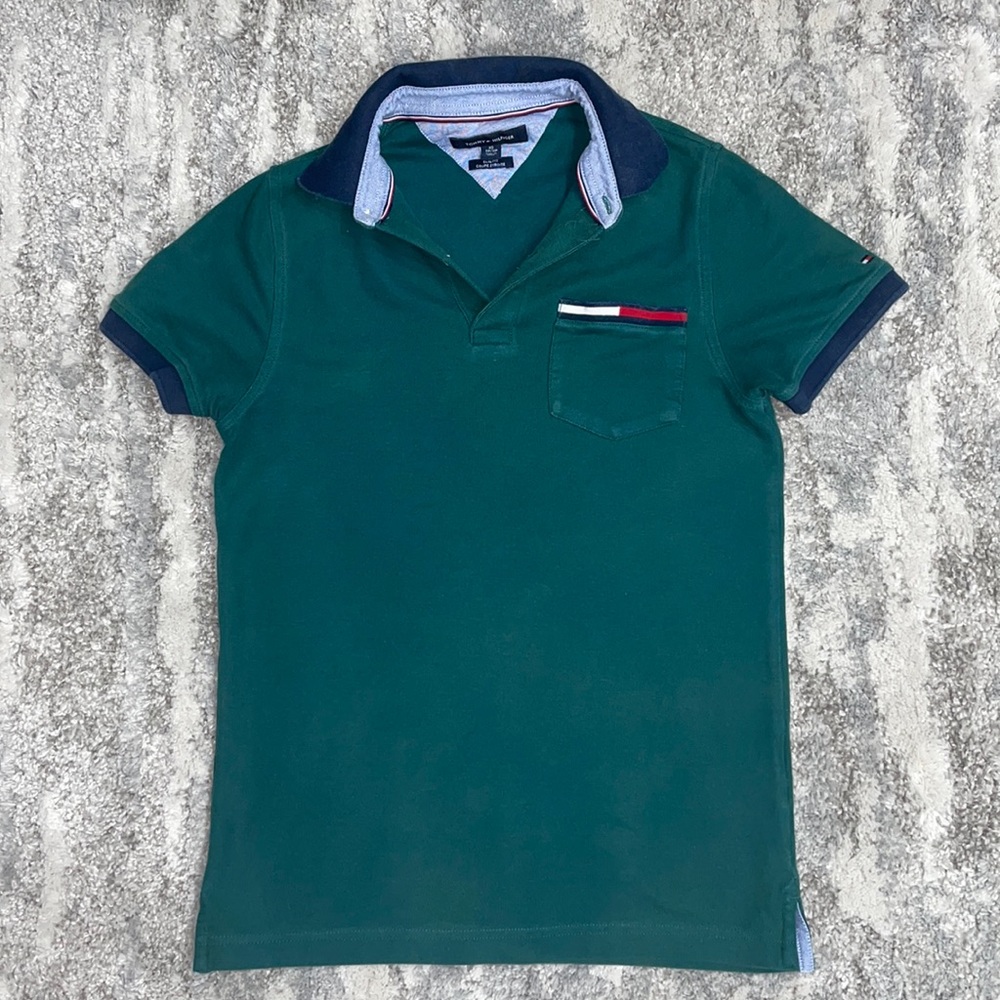 Tommy Hilfiger collared shirt